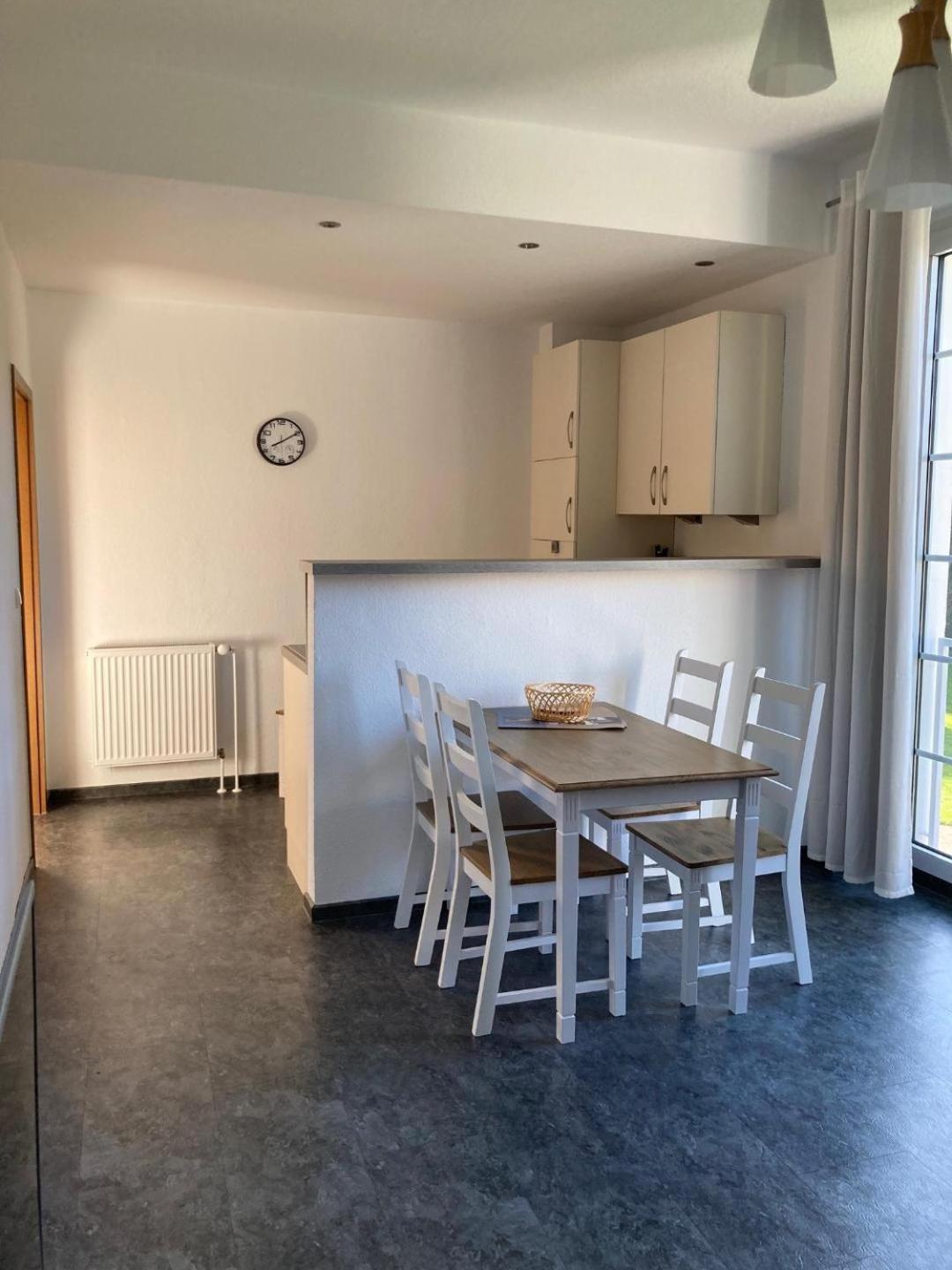 Haus Brandenburg Aparthotel Stechlin Екстериор снимка
