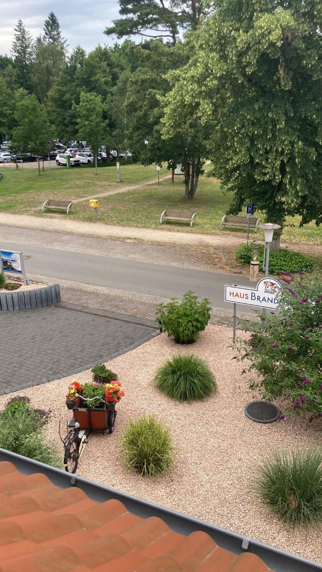 Haus Brandenburg Aparthotel Stechlin Екстериор снимка