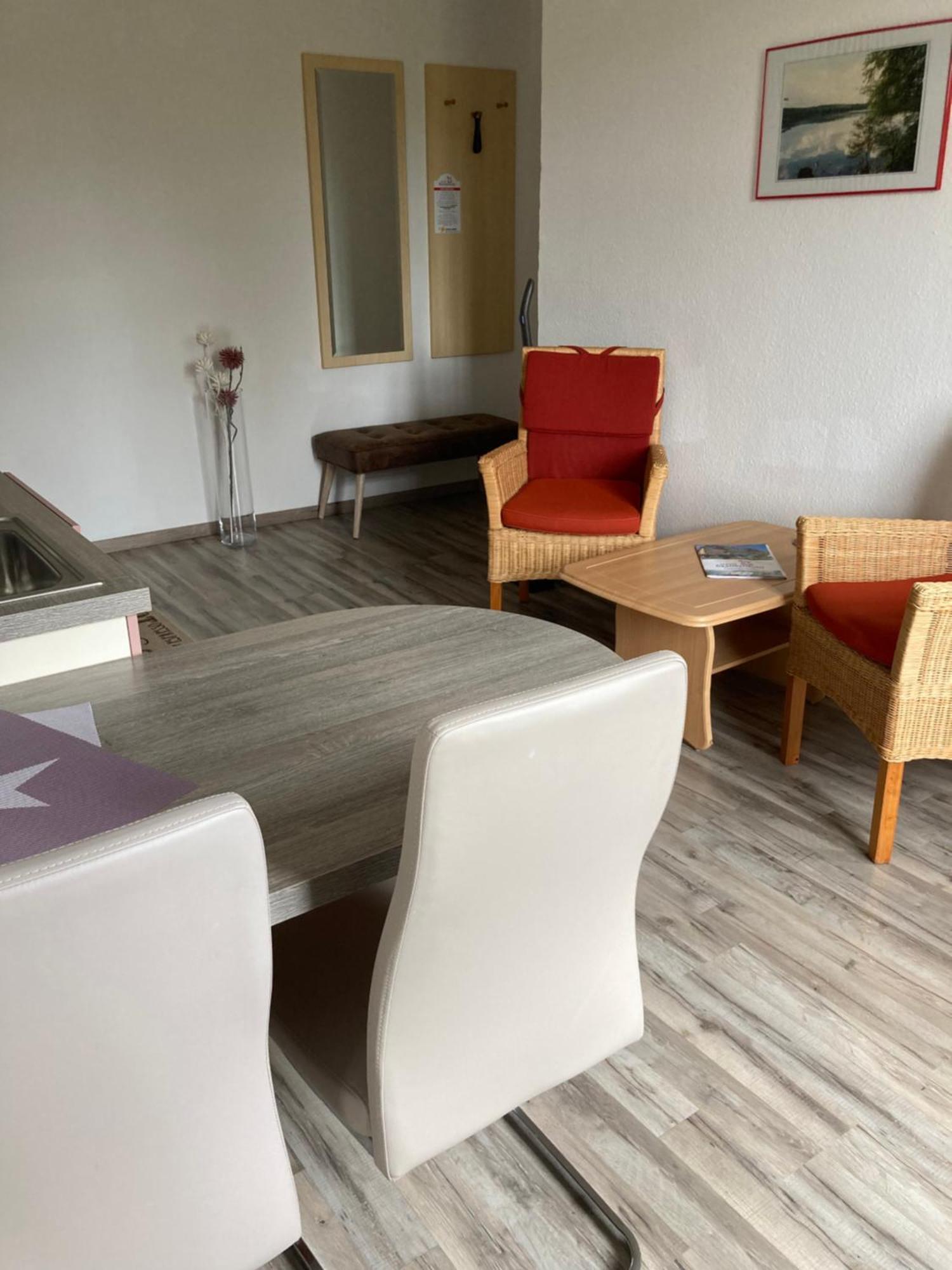 Haus Brandenburg Aparthotel Stechlin Екстериор снимка